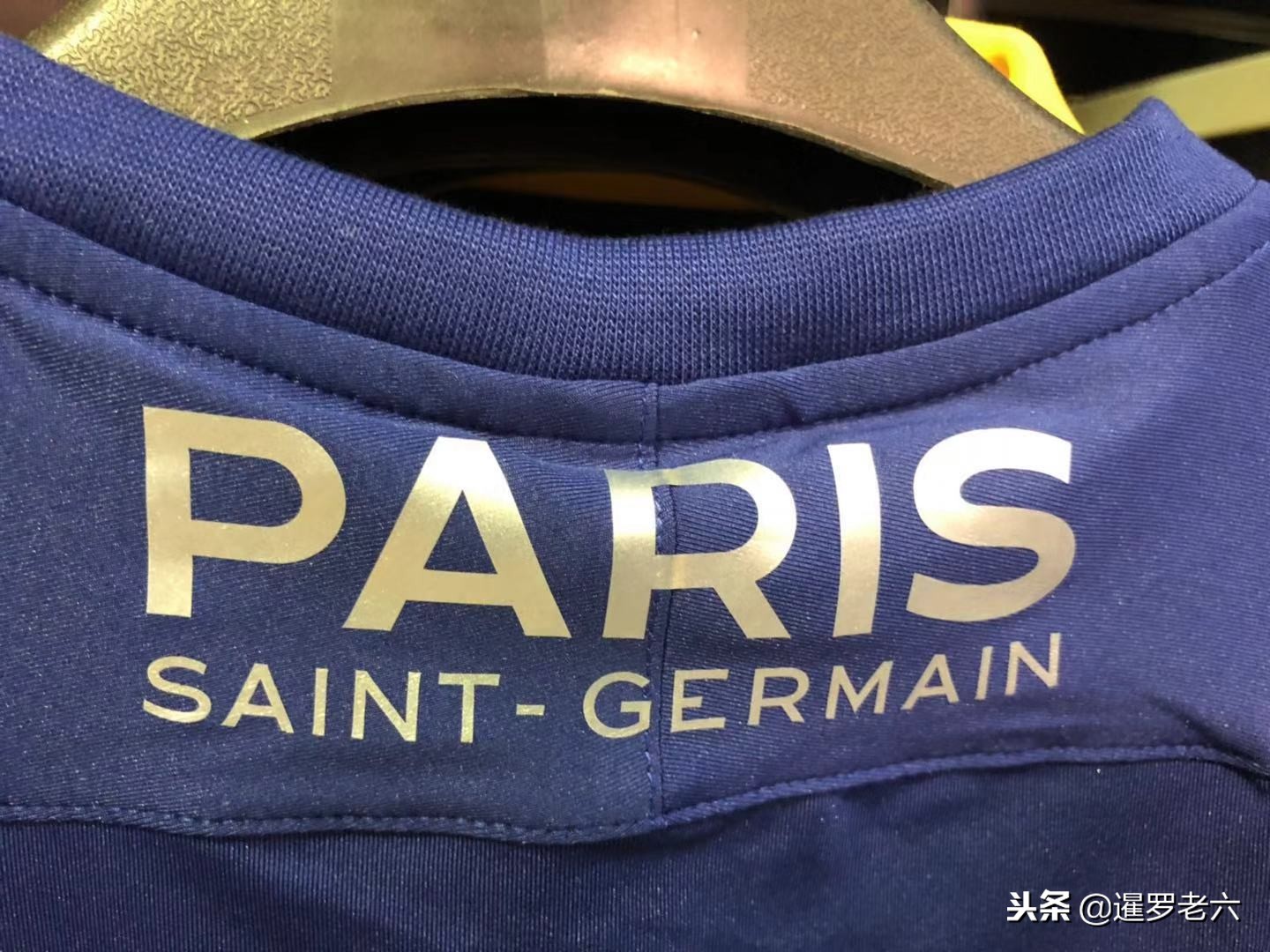 球足球舞